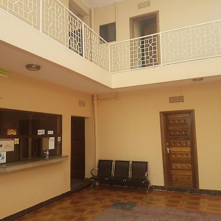 Center Inn Аруша Екстериор снимка